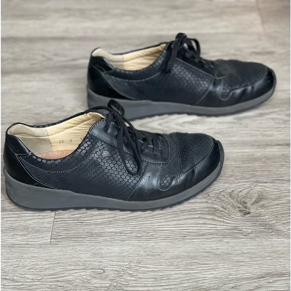 Finn Comfort UK Size 5 but American Size 7 - Picture 2 of 5